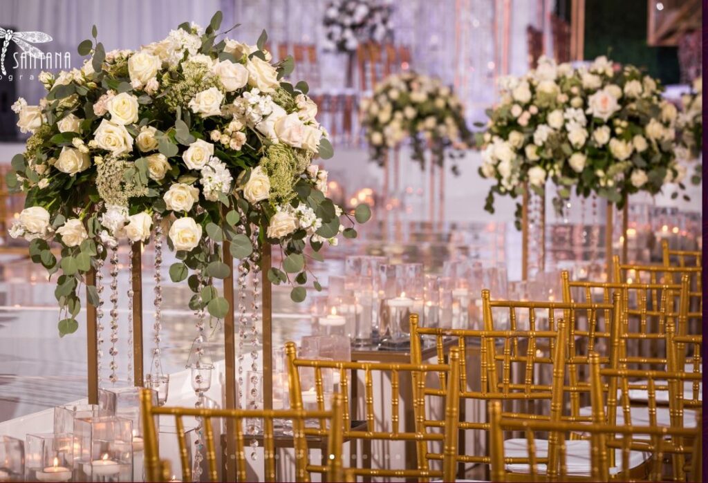 Entrance/Aisle Decor